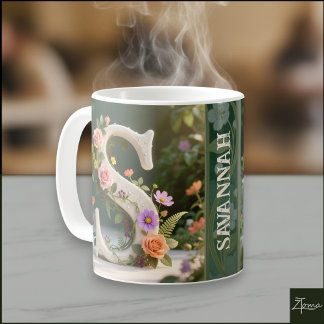Taza De Café Letra S de Monograma de Jardín Floral Blanco