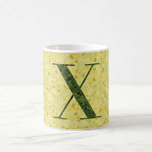 Taza De Café Letra X libertad amarillo claro y verde oscuro