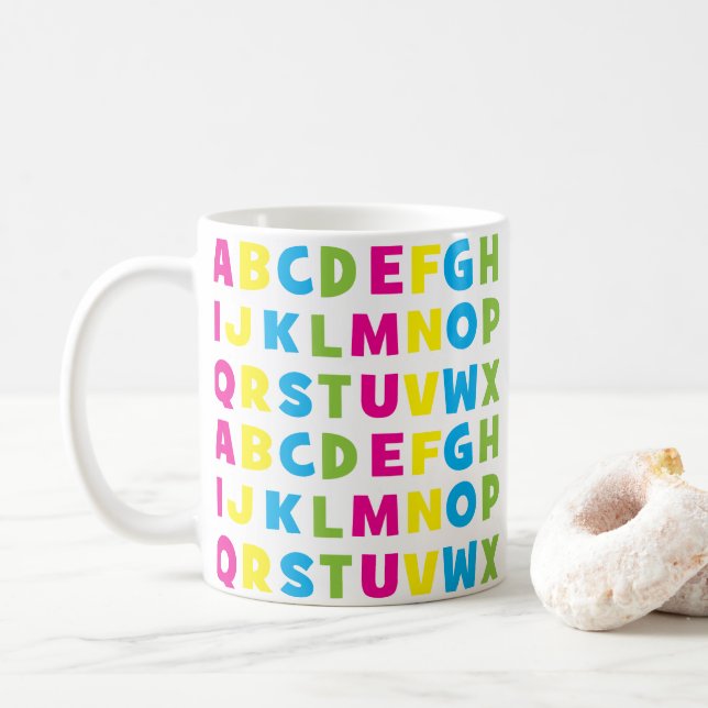 Taza De Café Letras de alfabeto coloridas (Con donut)