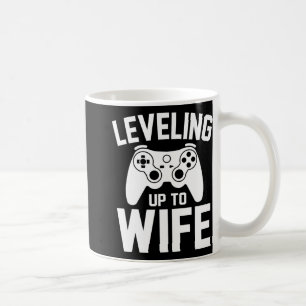 Taza De Café Levantamiento Al Nuevo Juego Gracioso De La Mujer 