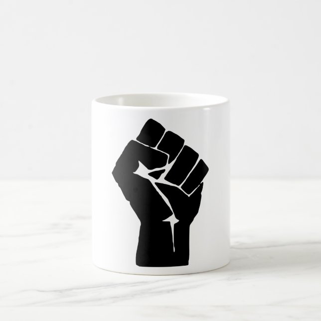 Taza De Café Levantan puño negro - Protesta de resistencia (Centro)