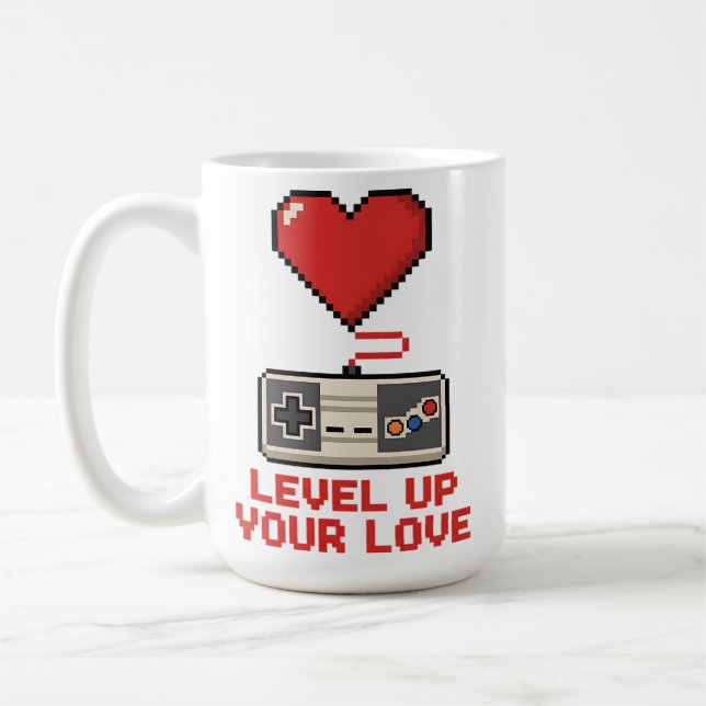 Taza De Café Level Up Your Love, Retro Pixel Gaming Design (Izquierda)