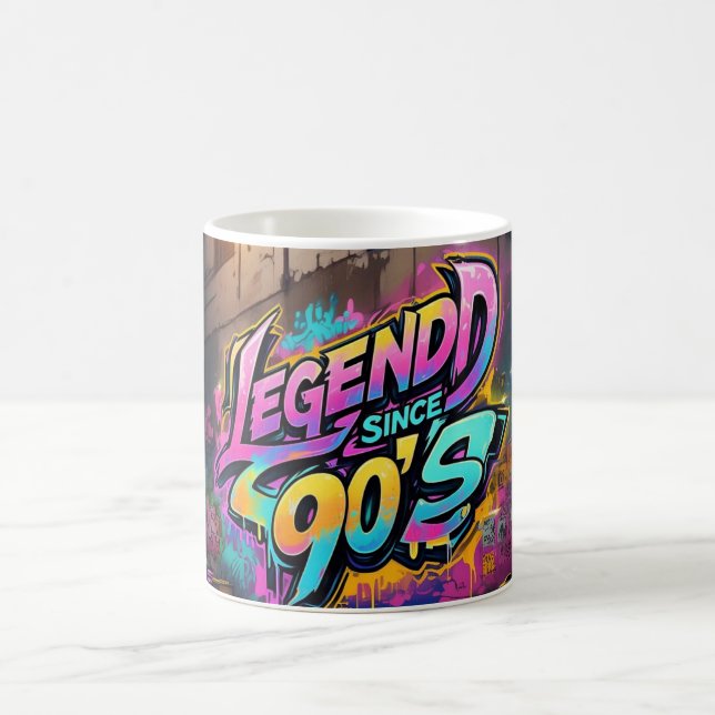 Taza De Café "Leyenda desde los años 90" al estilo del graffiti (Centro)