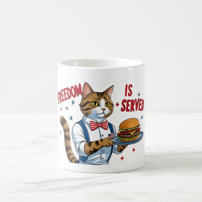 Taza De Café Libertad servida - Gracioso gato Waiter Mug (Centro)