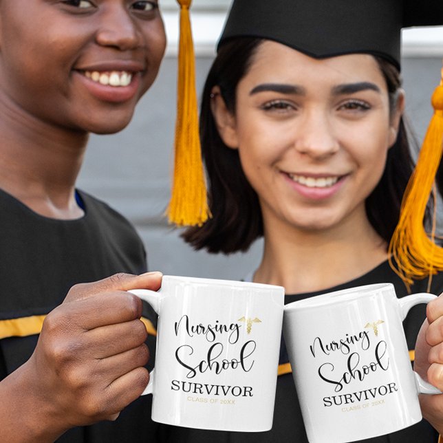 Taza De Café Licenciado en enfermería por superviviente de escu (Subido por el creador)