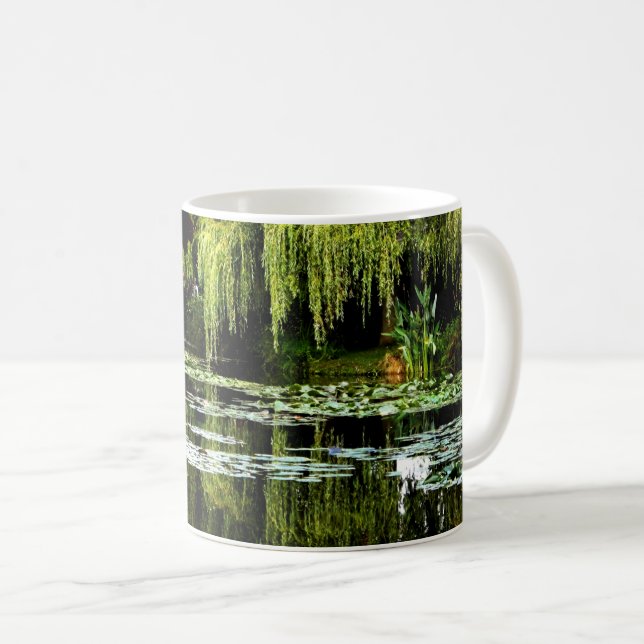 Taza De Café Lily Pond de Monet con Willows, Giverny, Francia (Anverso derecho)