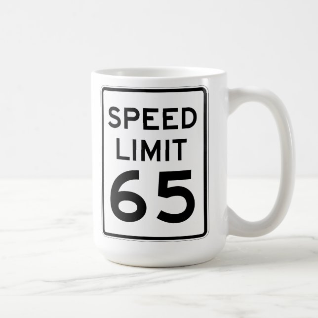 Taza De Café Límite de velocidad Rótulo de 65 MPH (Derecha)