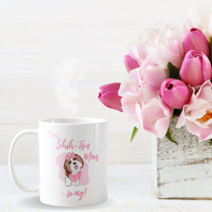 Taza De Café Linda mamá Shih-Tzu rosa es Swag!