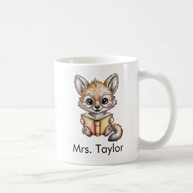 Taza De Café Lindo Coyote Leyendo Libro Personalizado (Derecha)