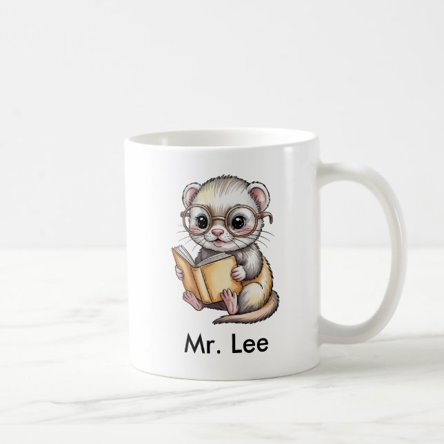 Taza De Café Lindo hurón leyendo libro personalizado (Derecha)