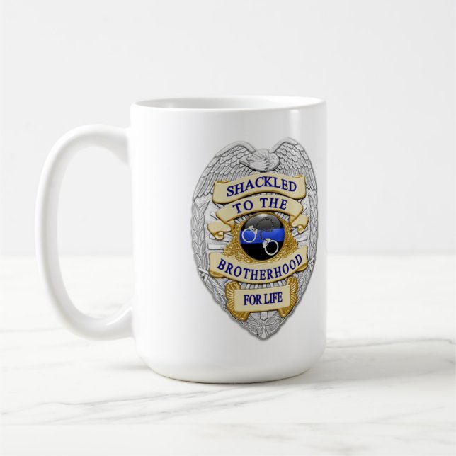 Taza De Café Línea Azul delgada - Shackled to Brotherhood Badge (Izquierda)