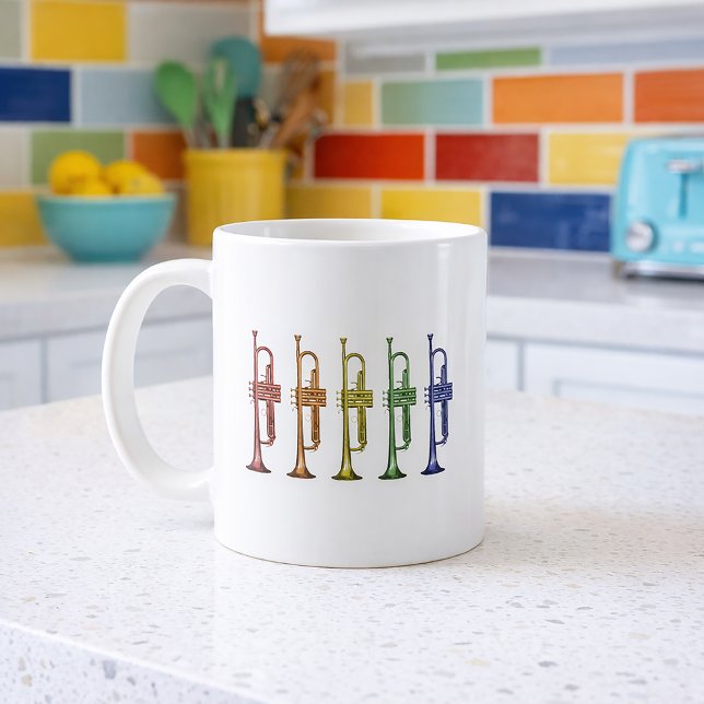 Taza De Café Línea de Trompeta Arcoíris Instrumento de Bronce C (A mug with a colorful rainbow trumpet lineup.)