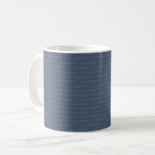Taza De Café Líneas Sutiles sobre Azul Gris Oscuro