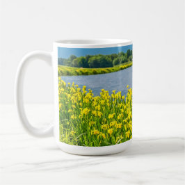 Taza De Café Lirios dorados que inspiran el símbolo Fleur de Li