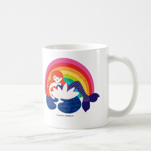 Taza De Café Little mermaid que descansa en una flor