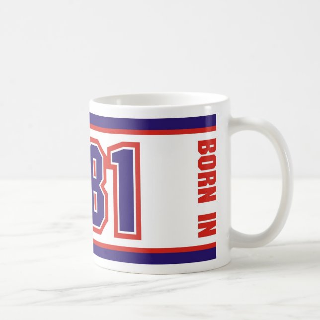 Taza De Café Llevado en 1981 (Derecha)