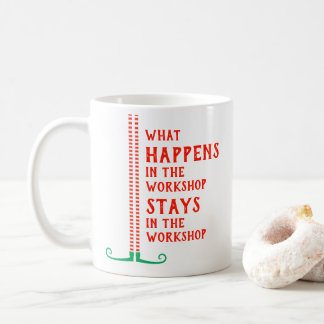 Taza De Café Lo que pasa en el taller Zapatos divertidos de pie