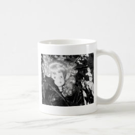 Taza De Café Lonely Doll Head