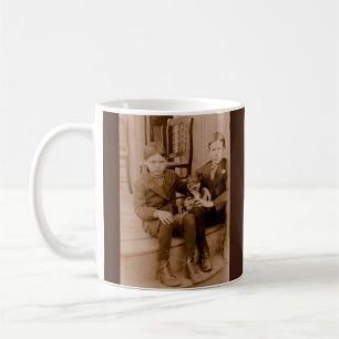 Taza De Café Los años 1920 dos niños un perro