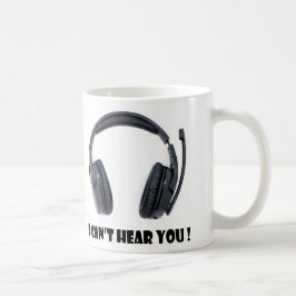 Taza De Café los auriculares más el texto no puedo oírle