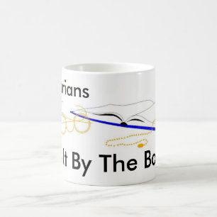 Taza De Café Los bibliotecarios lo hacen por los libros