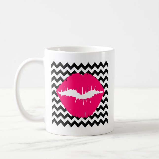 Taza De Café Los brillantes labios rosas sobre el zigzag negro  (Izquierda)