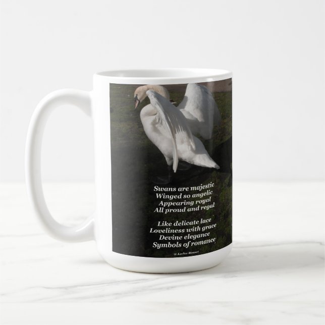 Taza De Café Los Cisne De Poema Mug Son Majestuosos Por Ladee B (Izquierda)