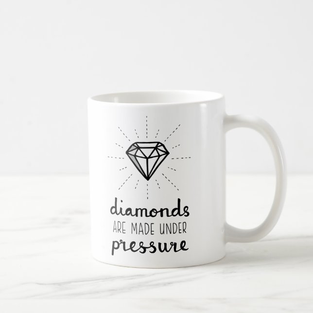Taza De Café Los diamantes del estímulo se hacen debajo de la (Derecha)