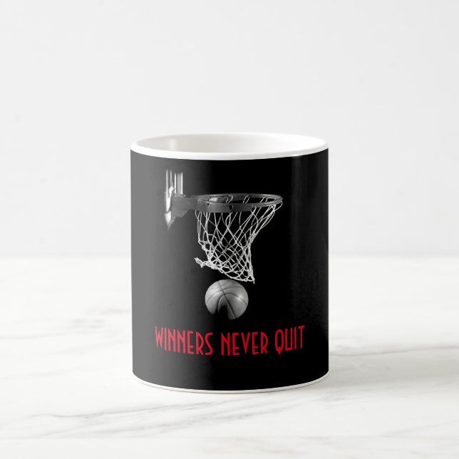 Taza De Café Los ganadores nunca abandonan el baloncesto (Centro)
