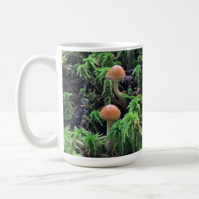 Taza De Café Los hongos del bosque lluvioso - 15 oz.Taza (Izquierda)