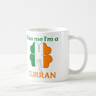 Taza De Café Los irlandeses personalizados me besan que soy