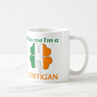 Taza De Café Los irlandeses personalizados me besan que soy