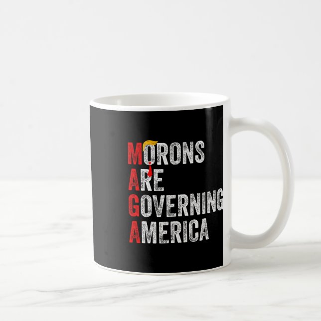 Taza De Café Los morones están gobernando a Estados Unidos... D (Derecha)