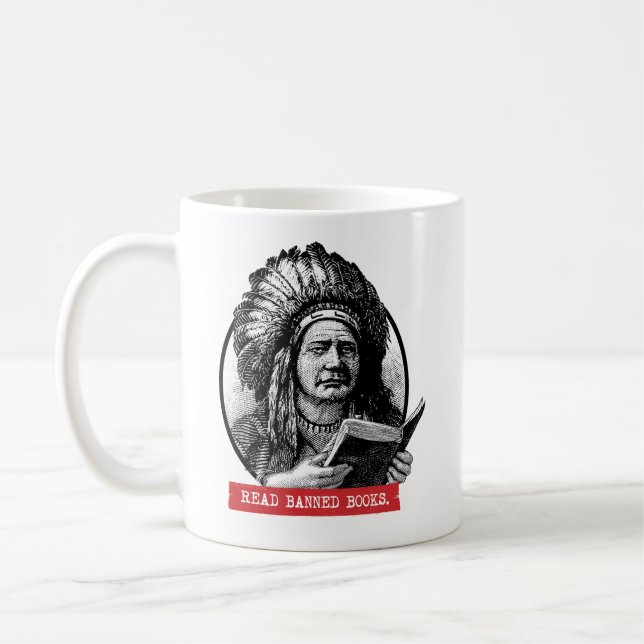 Taza De Café Los nativos estadounidenses leen libros prohibidos (Izquierda)