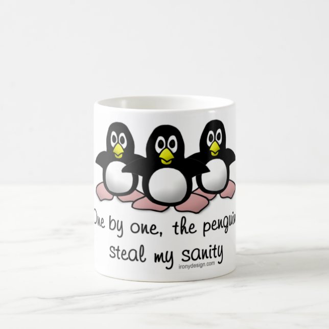 Taza De Café Los pingüinos roban mi cordura (Centro)