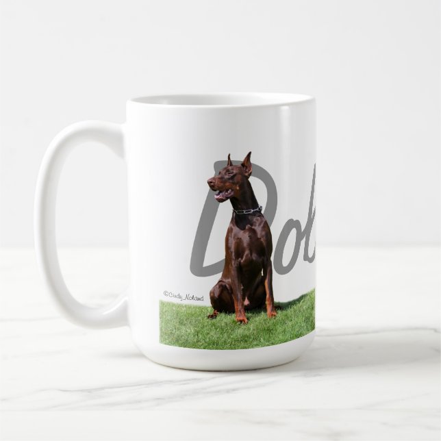 Taza De Café Los Pinschers rojos del Doberman con la raza (Izquierda)