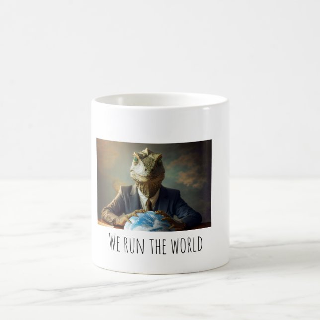 Taza De Café Los Reptilianos Dirigen El Mundo (Centro)