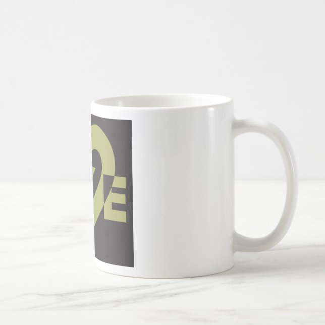 Taza De Café Love Sage Green sobre el negro (Derecha)