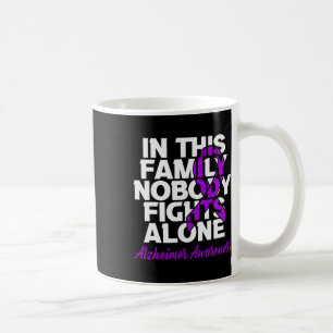 Taza De Café Lucha Solo En Esta Familia Conciencia De Alzheimer