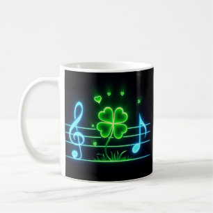 Taza De Café Lucky Clover con el diseño de notas musicales