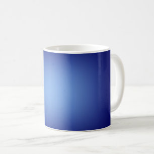 Taza De Café Luz blanca sobre el azul