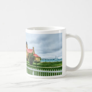 Taza De Café Luz y puente de Mackinac