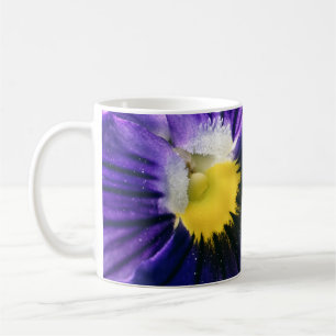 Taza De Café Macrofotografía de macro pansy púrpura inspiradora