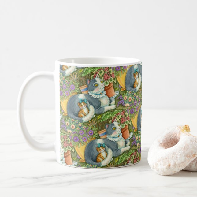 TAZA DE CAFÉ MADRE CAT Y KITTEN, FLORES DE PUNTO, BOWS Y LACE (Con donut)