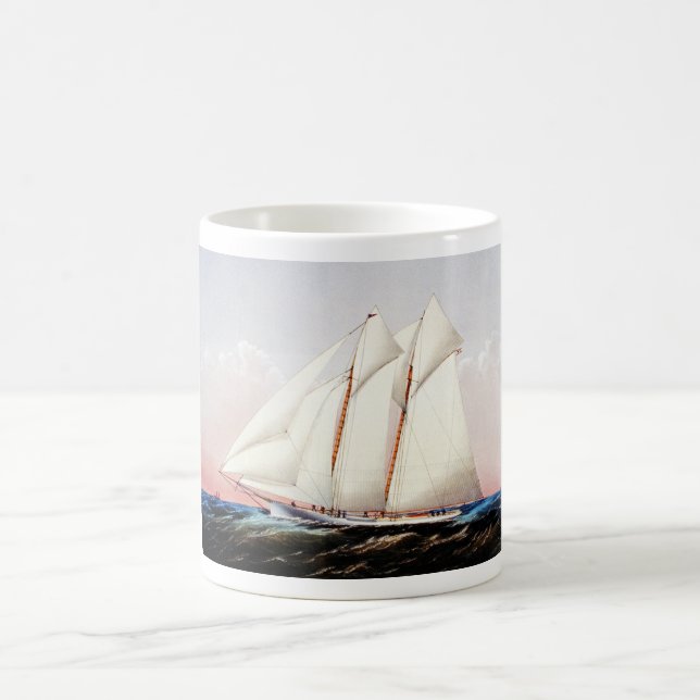 Taza De Café Magia, yate de goleta (Centro)