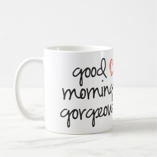 Taza de café magnífica de la buena mañana
