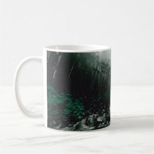 Taza De Café Magníficas vistas de la cascada de Svartifoss. Ima