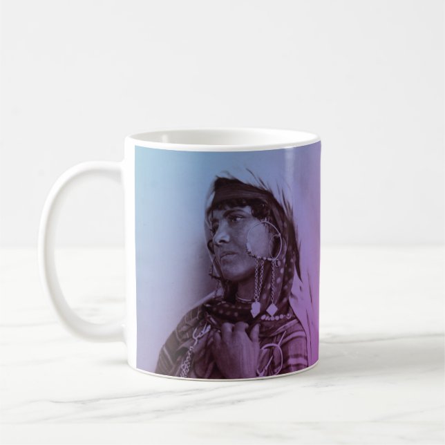Taza De Café Magreb azul rosa Mujer Chica tradicional tunecina (Izquierda)