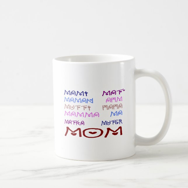 Taza De Café Mamá en los otros idiomas (el día de madre) (Derecha)