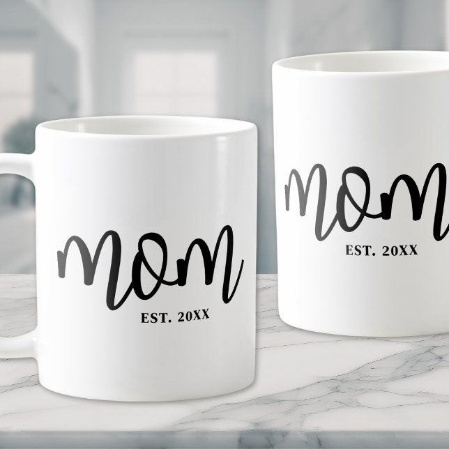 Taza De Café Mamá estableció escritura negra como madre (Mom Established Black Script Mother's Coffee Mug)